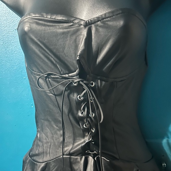 BUNDLE SALE: 15 % off 2 or more dresses/skirt sets - Picture 3 of 6